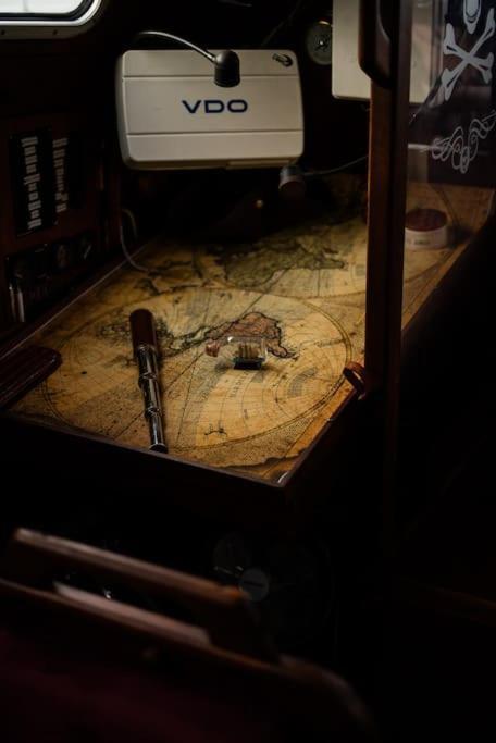 Botel The Captains Locker - 30ft Yacht San Miguel de Abona