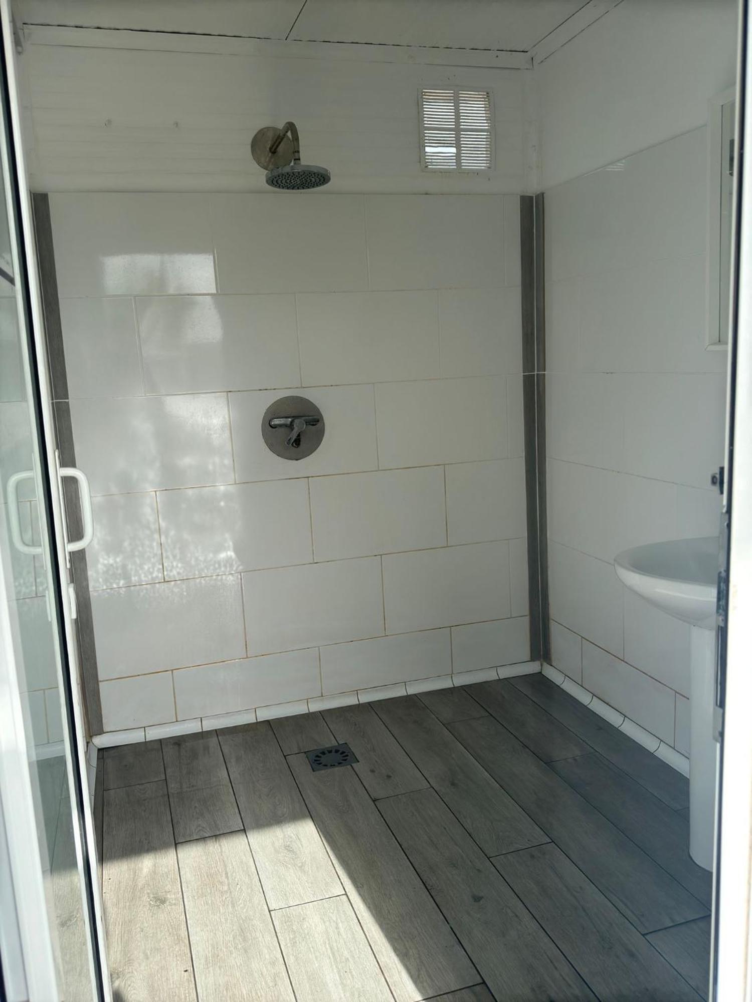 Botel The Captains Locker - 30ft Yacht